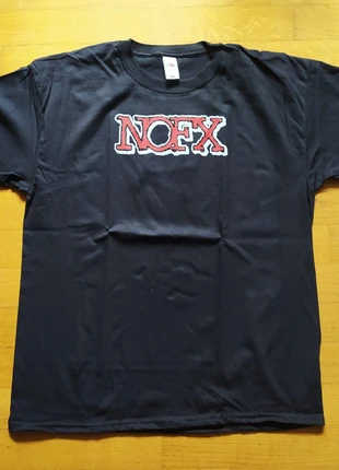 Maglietta NOFX nuova, nessun difetto, 100% cotone!, marke: Fruit of the Loom, zustand: Neu, größe: L, 15,00 €, 16,45 € inklusive Vinted-Käuferschutz