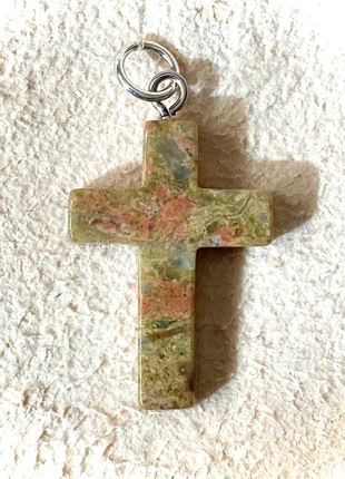 Pendentif croix Unakite, marke: Unakite, zustand: Sehr gut, 4,00 €, 4,90 € inklusive Vinted-Käuferschutz