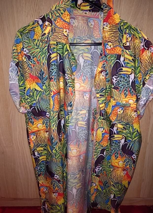 Parrot print shirt, brand: Holiday, condition: Very good, size: M, €5.00, €5.95 includes Buyer Protection