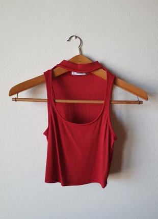🔥 Top Cropped Rosso Pull&Bear – Cut Out e Tessuto a Costine (Taglia S), brand: Pull & Bear, condizioni: Ottime, taglia: S / IT 40 / EU 36, €3.00, €3.85 include la Protezione acquisti