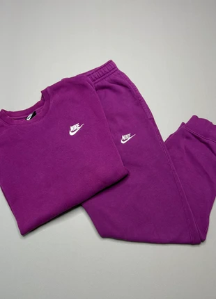 Ensemble survêtement Nike club fleece violet - M, marque: Nike, état: Très bon état, taille: M, 50,00 €, 53,20 € Protection acheteurs (Pro) incluse