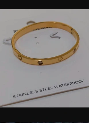 River Island Stainless Steel Heart Bangle in Gold, brand: River Island, condition: New without tags, £6.50, £7.53 includes Buyer Protection