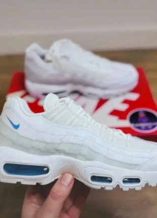 Nike Air Max 95 White Photon Dust Photon Blue Taille 40, marque: Nike, état: Très bon état, taille: 40, 89,99 €, 95,19 € Protection acheteurs (Pro) incluse
