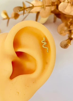 Piercing oreille doré en acier inoxydable, marque: lestresorsdecapu, état: Très bon état, 8,90 €, 10,05 € Protection acheteurs (Pro) incluse
