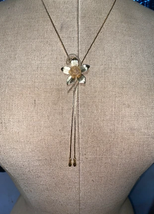 Vintage 26” goldtone metal slide pullover lariat necklace mesh flower slide, brand: NO LABEL, condition: Good, $8.00, $9.10 includes Buyer Protection