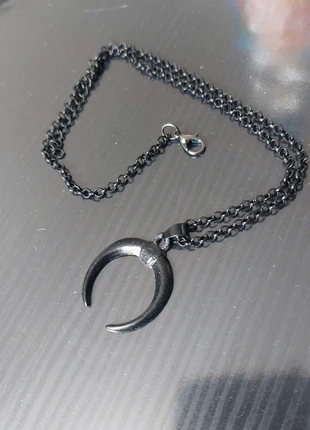 Collier gothique lune, état: Neuf sans étiquette, 3,00 €, 3,85 € Protection acheteurs incluse