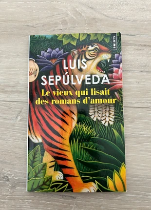 LUIS Sepúlveda .Le vieux qui lisait des romans d’amour, estado: Muito bom, €1.00, €1.75 inclui Proteção do Comprador