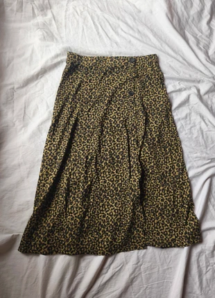 Falda animal print leopardo 🐆, marque: Sfera, état: Neuf sans étiquette, taille: S / 36 / 8, 5,00 €, 5,95 € Protection acheteurs incluse