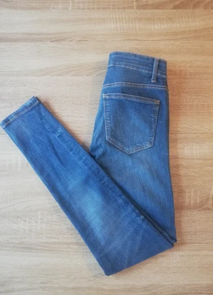 Jean slim bleu Zara – Taille 36 (S), marque: Zara, état: Très bon état, taille: S / 36 / 8, 9,90 €, 11,10 € Protection acheteurs incluse
