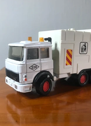 Vintage Matchbox Super Kings K133 Iveco Garbage Truck, marque: Matchbox, état: Très bon état, taille: Taille unique, 12,00 €, 13,30 € Protection acheteurs incluse