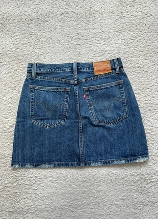 Jupe en Jean Levi’s Taille Haute Bleu - Premium !, marke: Levi's, zustand: Sehr gut, größe: S / 36 / 8, 29,00 €, 31,15 € beinhaltet Vinted-Käuferschutz Pro