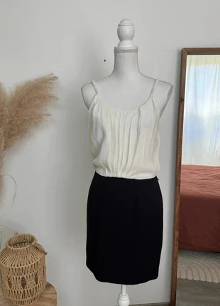 Robe Sandro bicolore blanc et noir taille 1, marke: Sandro, zustand: Sehr gut, größe: S / 36 / 8, 45,00 €, 47,95 € inklusive Vinted-Käuferschutz