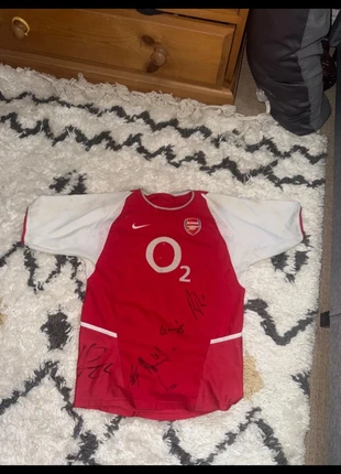 Signed Arsenal 2002-2004 Shirt, brand: Nike, condition: Good, size: L, £25.00, £26.95 includes Buyer Protection
