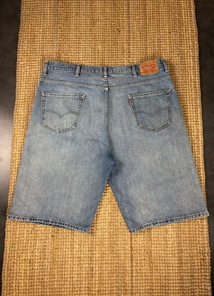 Short en Jean Droit Bleu Effet Délavé Levi’s 569 Taille 44, marke: Levi's, zustand: Sehr gut, größe: W44 | DE 60, 20,00 €, 21,70 € beinhaltet Vinted-Käuferschutz Pro