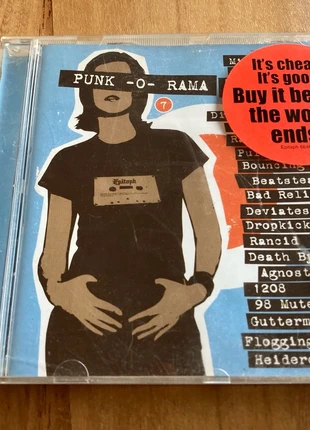 CD punk-o-rama 7 NOFX rancid dropkick murphys pennywise - epitaph, staat: Heel goed, € 3,50, € 4,38 inclusief Kopersbescherming