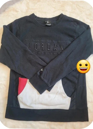 Pull Jordan taille 10/12ans, marque: Jordan, état: Très bon état, taille: 10 ans / 140 cm, 7,00 €, 8,05 € Protection acheteurs incluse