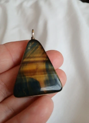 Pretty large pendant in golds, browns, blues/greens, condition: Very good, £4.00, £4.90 includes Buyer Protection