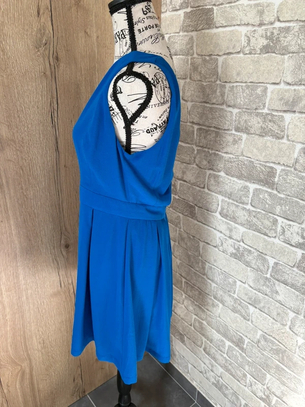 Robe patineuse chic taille L - photo numéro 2