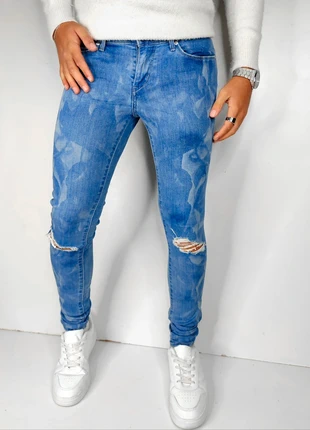 Jean Levi's bleu effet fumée blanche W28, marque: Levi's, état: Très bon état, taille: XS, 25,00 €, 26,95 € Protection acheteurs (Pro) incluse