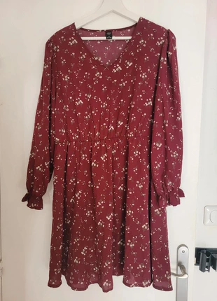 Robe Shein Curve 1XL Bordeaux Fleurs – Chic & Confort, marke: Shein Curve, zustand: Sehr gut, größe: XXL / 44 / 16, 3,00 €, 3,85 € inklusive Vinted-Käuferschutz