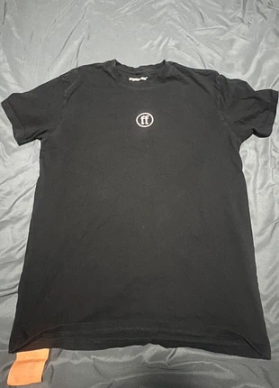 Zwart T-shirt, estado: Bom, tamanho: M, €19.00, €20.65 inclui Proteção do Comprador