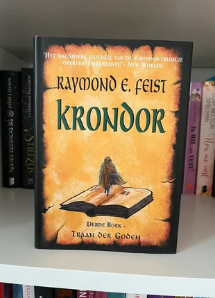 Raymond E. Feist - krondor: derde boek: traan der goden, staat: Heel goed, € 7,50, € 8,58 inclusief Kopersbescherming