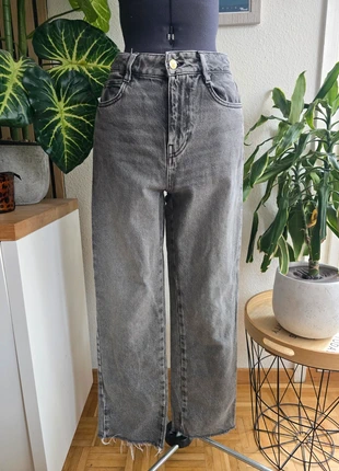 Jeans gris taille haute coupe droite 100% coton - Zara - Taille M - 38, marque: Zara, état: Très bon état, taille: S / 36 / 8, 12,00 €, 13,30 € Protection acheteurs incluse