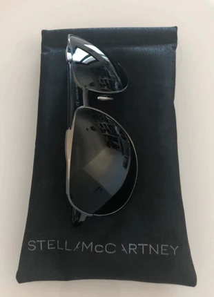 Lunettes de soleil Stella McCartney - Neuve, marke: Stella McCartney, zustand: Neu, 80,00 €, 84,70 € inklusive Vinted-Käuferschutz