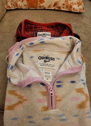 Due felpe calde Oshkosh, brand: Oshkosh, condition: Very good, size: 14 years / 164 cm, €3.50, €4.38 includes Buyer Protection