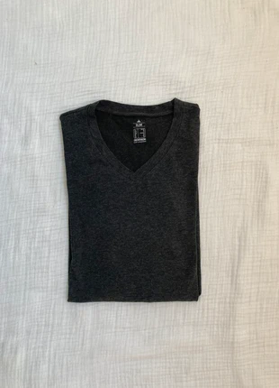 T-shirt Domyos (Décathlon) Gris Taille M, merk: Domyos, staat: Heel goed, maat: M, € 3,00, € 3,85 inclusief Kopersbescherming