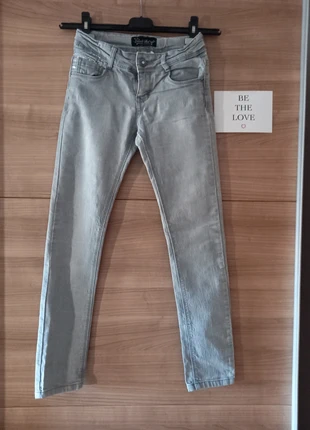 Grijze skinny jeans met glitters Star Sparkles 146, marque: Milla Star, état: Très bon état, taille: 11 ans / 146 cm, 5,20 €, 6,16 € Protection acheteurs incluse