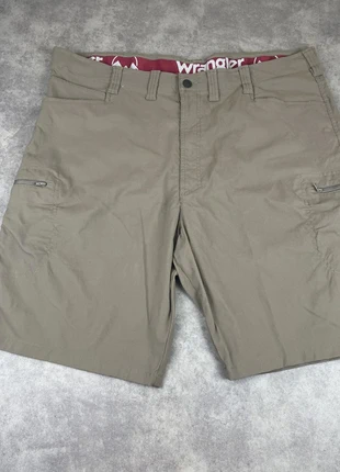 Short Chino Marron Wrangler Taille 44, marque: Wrangler, état: Très bon état, taille: W44 | FR 54, 12,00 €, 13,30 € Protection acheteurs (Pro) incluse