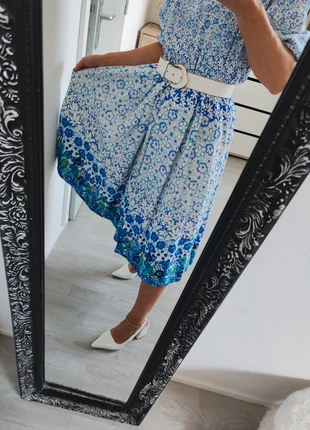 Robe midi été taille 40 très bon état, merk: Almina Paris, staat: Heel goed, maat: L / 40 / 12, € 5,00, € 5,95 inclusief Kopersbescherming