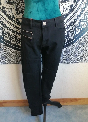 Pantalon skinny noir avec détails aux genoux et fermetures / gold sk / (XXL), marke: Gold SK, zustand: Sehr gut, größe: XXL / 44 / 16, 11,00 €, 12,25 € inklusive Vinted-Käuferschutz