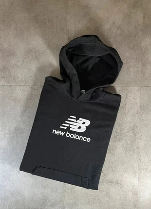 Pulls à capuche manche longue noir new balance enfant / taille L enfant/ très bon état / noir / y2k, marque: New Balance, état: Très bon état, taille: L, 18,00 €, 19,60 € Protection acheteurs incluse