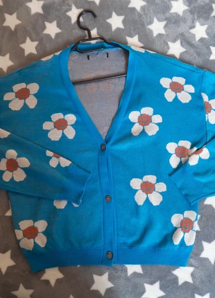 Cardigan bleu a fleurs, marque: Fashion, état: Très bon état, taille: M / 38 / 10, 6,00 €, 7,00 € Protection acheteurs incluse