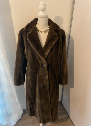 Manteau long vintage en fausse fourrure made in France, marque: Vintage, état: Très bon état, taille: L / 40 / 12, 32,00 €, 34,30 € Protection acheteurs incluse