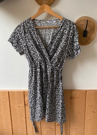 Robe à fleur avec ceinture taille unique, marca: Miss Sara Fashion, estado: Muy bueno, tamaño: Talla única, 3,00 €, 3,85 € Protección al comprador incluida