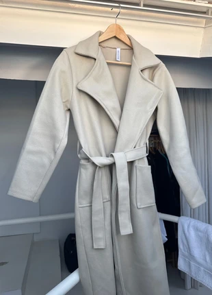 Trench beige, marque: pas de marque, état: Neuf sans étiquette, taille: M / 38 / 10, 15,00 €, 16,45 € Protection acheteurs incluse