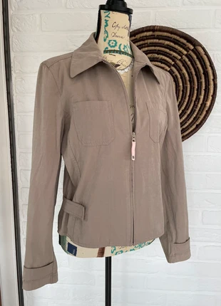 Veste coupe-vent Esprit XL kaki Taupe, marque: Esprit, état: Très bon état, taille: XL / 42 / 14, 10,00 €, 11,20 € Protection acheteurs incluse