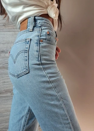 Ribcage Straight Ankle Levi's, brand: Levi's, condizioni: Ottime, taglia: S / IT 40 / EU 36, €38.00, €40.60 include la Protezione acquisti