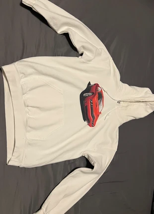 Weißer Sweater/Hoodie Dodge Challenger, marke: Gildan, zustand: Sehr gut, größe: M, 9,00 €, 10,15 € inklusive Vinted-Käuferschutz