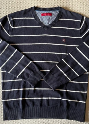Pull Tommy Hilfiger col en V - taille M, marque: Tommy Hilfiger, état: Très bon état, taille: M, 5,00 €, 5,95 € Protection acheteurs incluse