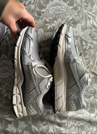 Nike Vomero 5, brand: Nike, condition: Very good, size: 5, £70.00, £74.20 includes Buyer Protection