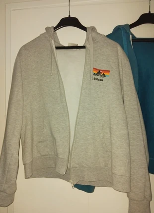 Lot de deux sweat fermeture zip et capuche Ushuaia, marke: Ushuaia, zustand: Sehr gut, größe: L, 4,00 €, 4,90 € inklusive Vinted-Käuferschutz