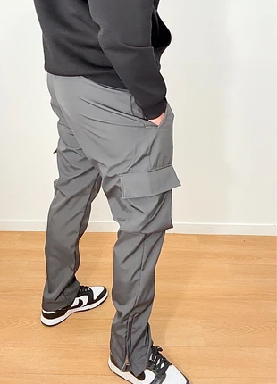 Pantalon Cargo gris, marke: Cargo, zustand: Neu, mit Etikett, größe: L, 30,00 €, 32,20 € inklusive Vinted-Käuferschutz