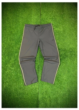 Nike Track Pant Silver Grey Retro StreetWear Premium Quality Limited Edition, marca: Nike, estado: Muito bom, tamanho: S, €14.95, €16.40 inclui Proteção do Comprador