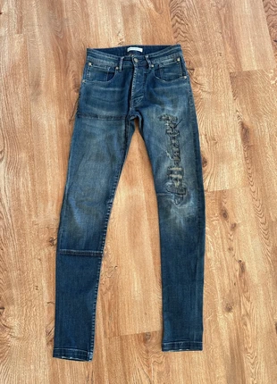 Jean Balmain, merk: Balmain, staat: Heel goed, maat: W29 | FR 38, € 92,00, € 97,30 inclusief Kopersbescherming