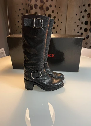 bottes free lance 39/40 TBE, marca: FREE LANCE, estado: Muito bom, tamanho: 39, €150.00, €158.20 inclui Proteção do Comprador