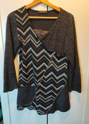 Tunique Multiples M motif chevron noir/gris lurex asymétrique, marke: Multiples, zustand: Sehr gut, größe: M / 38 / 10, 12,00 €, 13,30 € inklusive Vinted-Käuferschutz